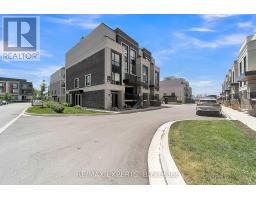 E103 - 7 RED SQUIRREL LANE LANE, Richmond Hill, Ontario