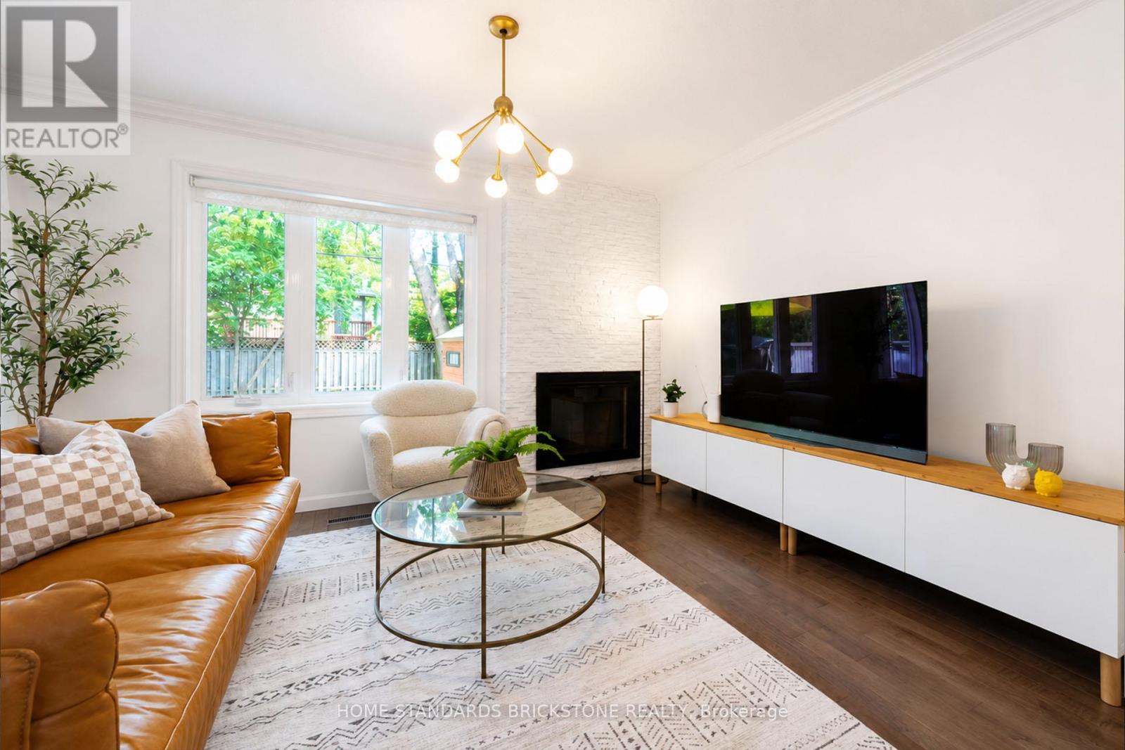 60 Madawaska Avenue, Toronto, Ontario  M2M 2R3 - Photo 4 - C13425386