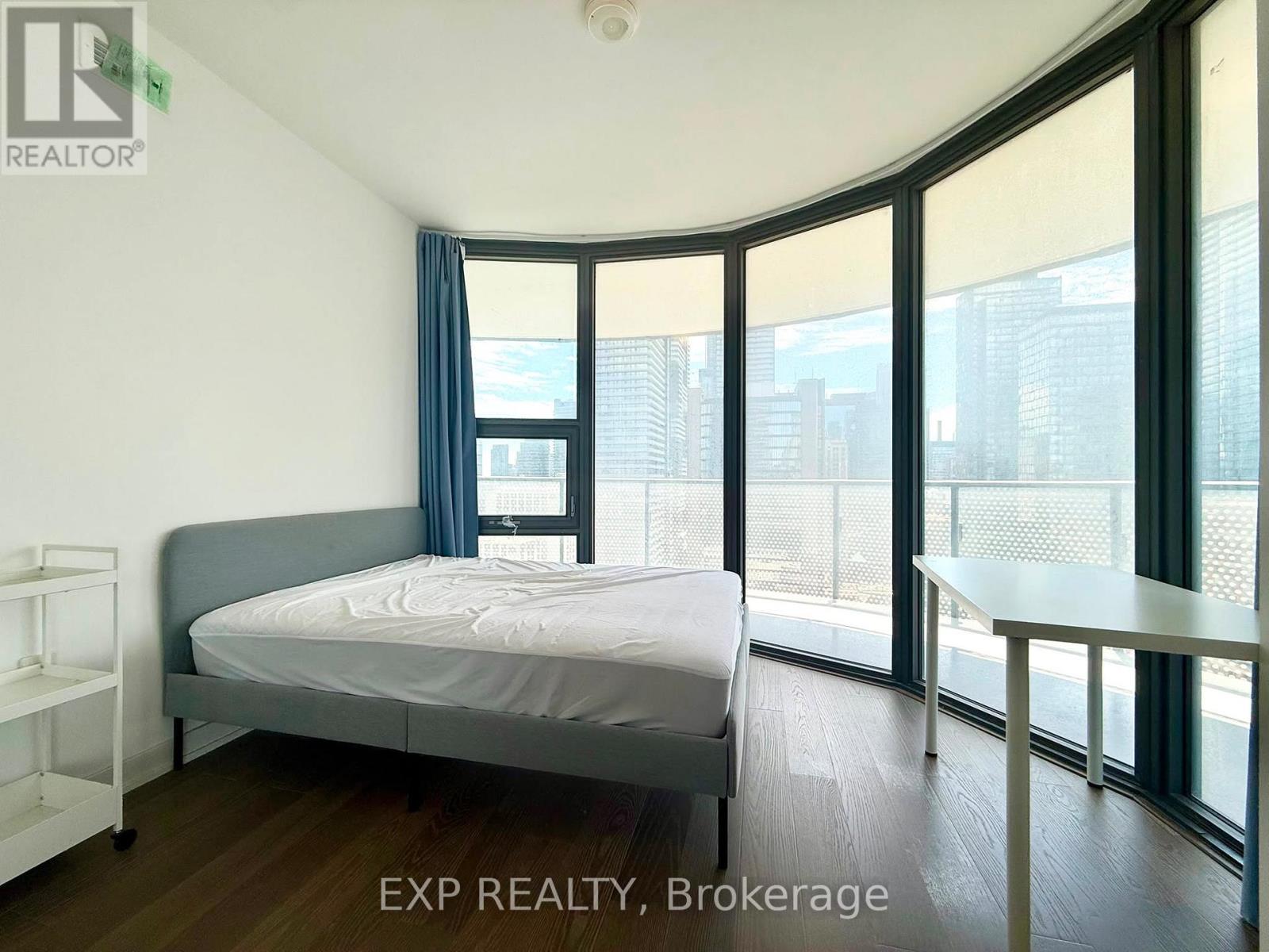 1605 - 11 Wellesley Street W, Toronto, Ontario  M4Y 0G4 - Photo 16 - C13471888