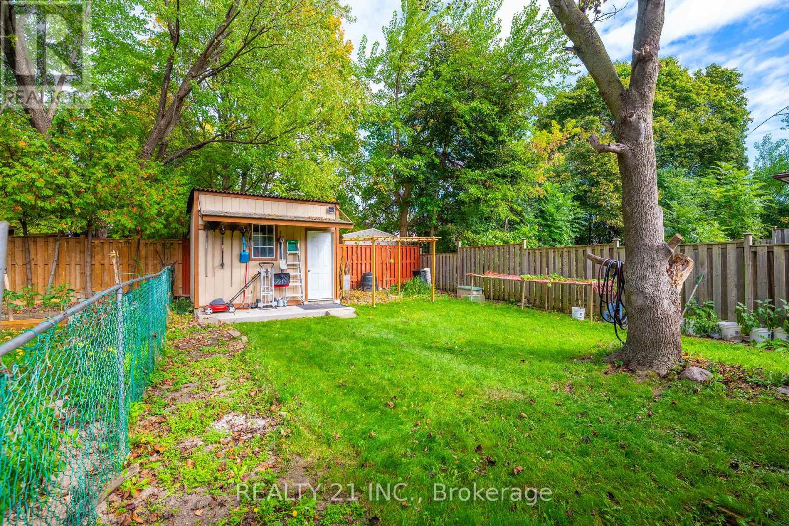 316 Hollyberry Trail, Toronto, Ontario  M2H 2P4 - Photo 13 - C13471912