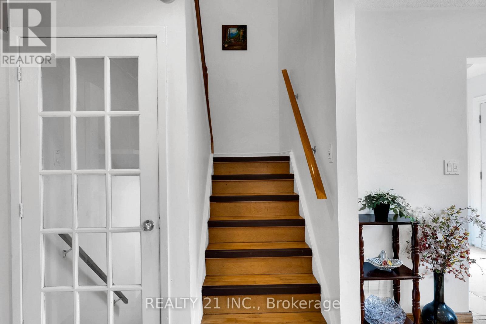 316 Hollyberry Trail, Toronto, Ontario  M2H 2P4 - Photo 8 - C13471912