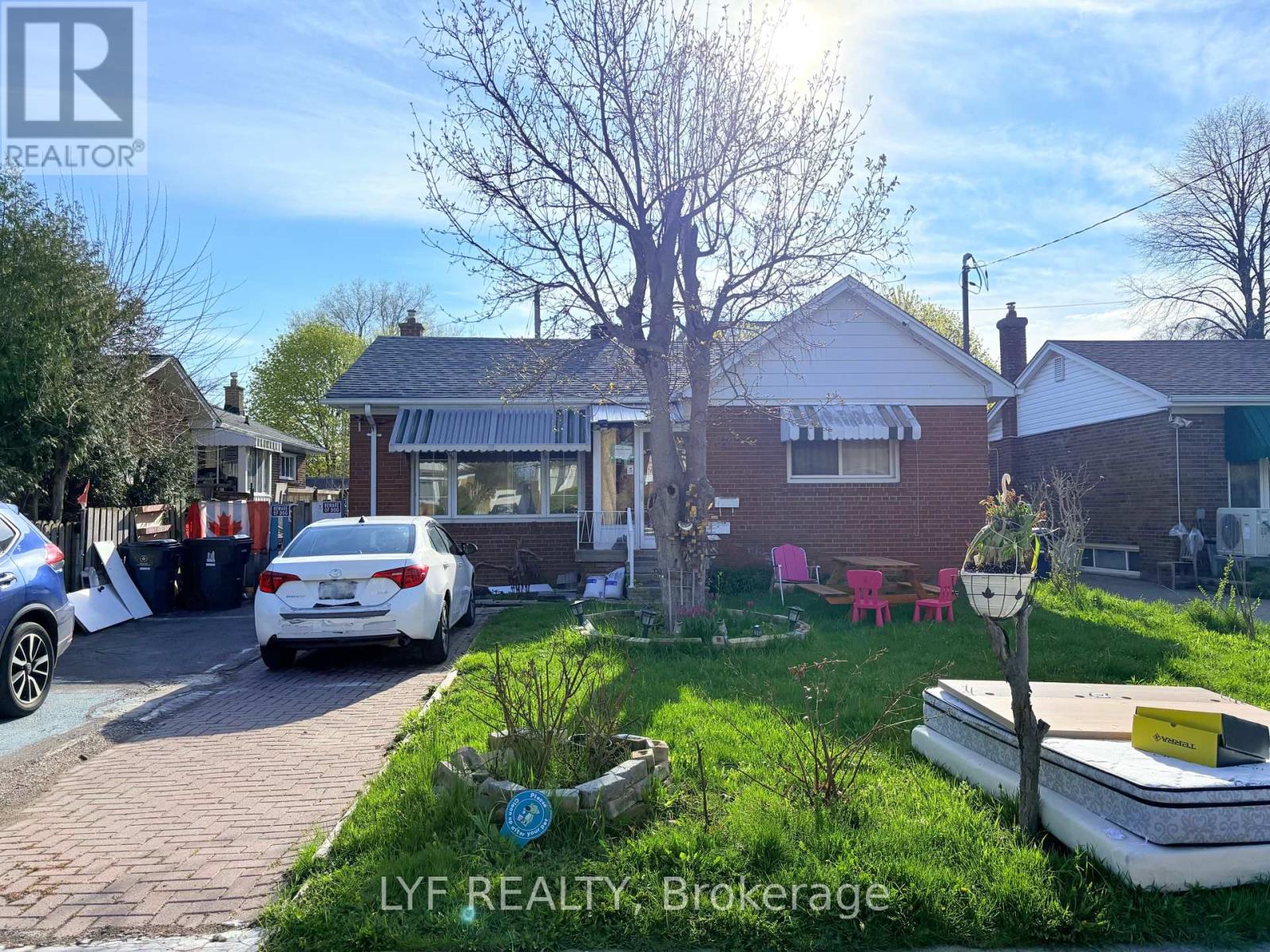 BSMT RM 2 - 22 IVORDALE CRESCENT, Toronto, Ontario