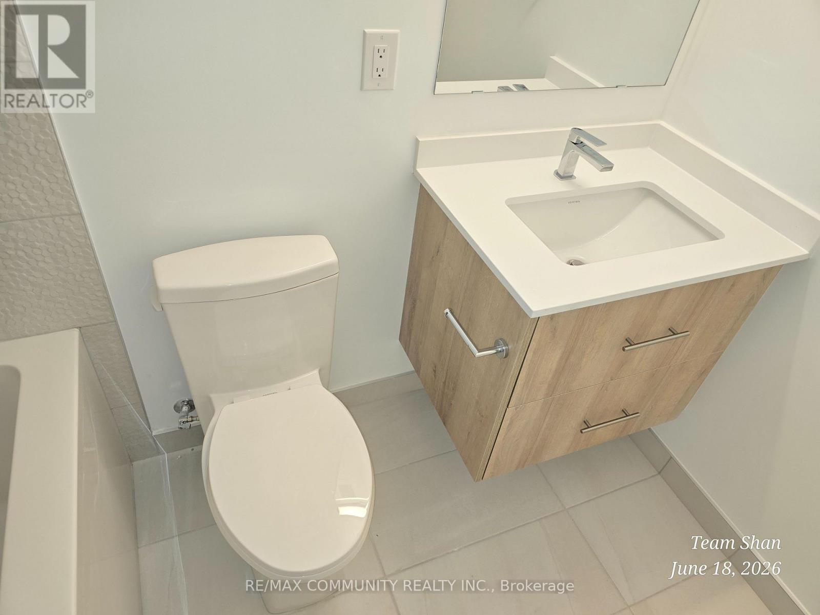 2002 - 9751 Markham Road, Markham, Ontario  L6E 0W3 - Photo 13 - N13471896