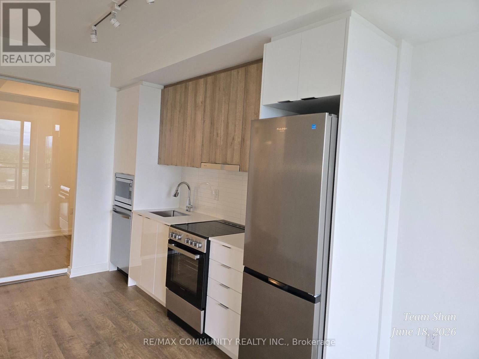 2002 - 9751 Markham Road, Markham, Ontario  L6E 0W3 - Photo 4 - N13471896