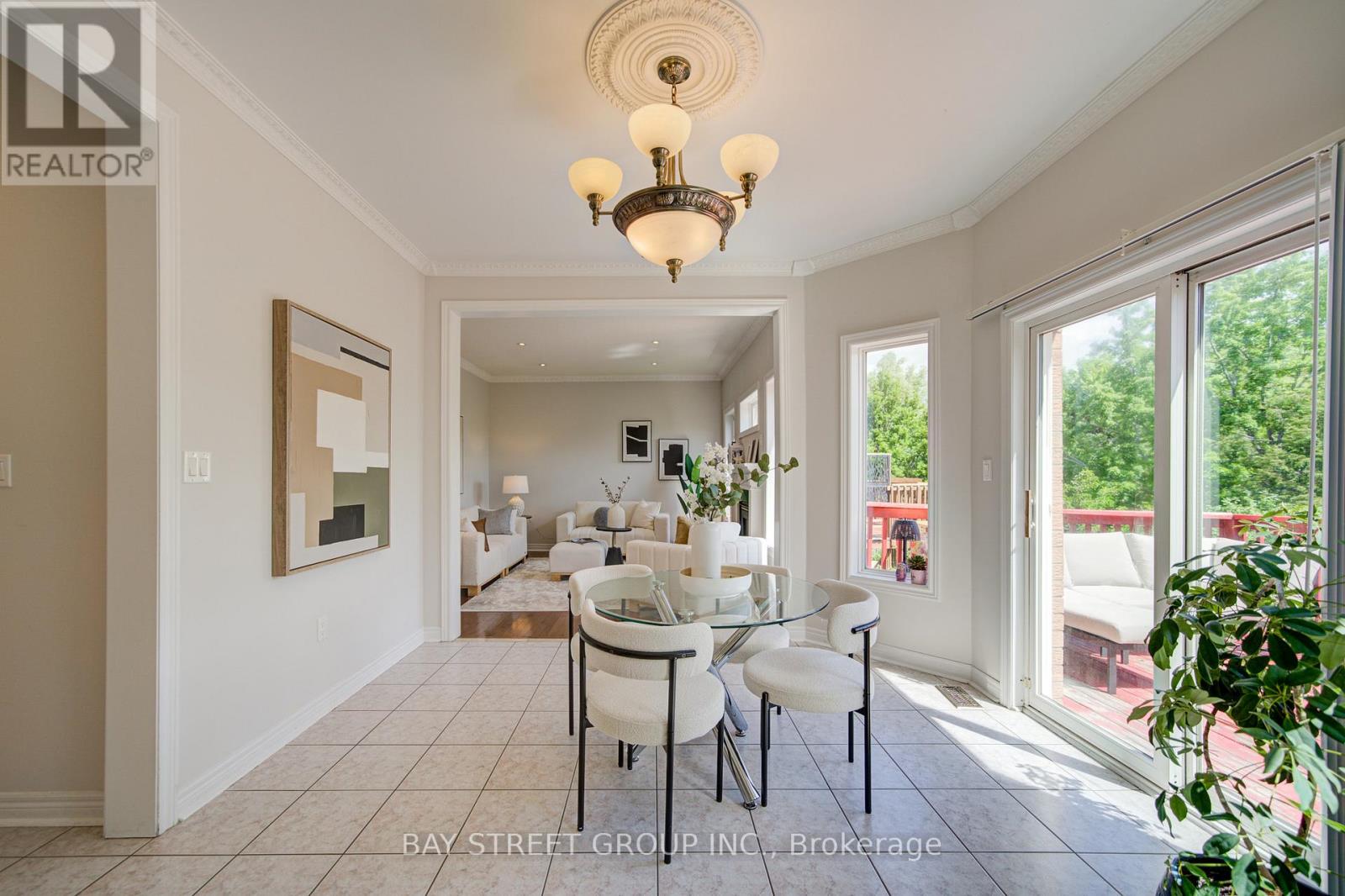 19 Fountain Court, Richmond Hill, Ontario  L4S 2K4 - Photo 14 - N13471928