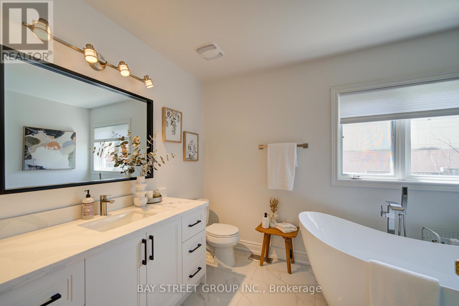 19 Fountain Court, Richmond Hill, Ontario  L4S 2K4 - Photo 25 - N13471928