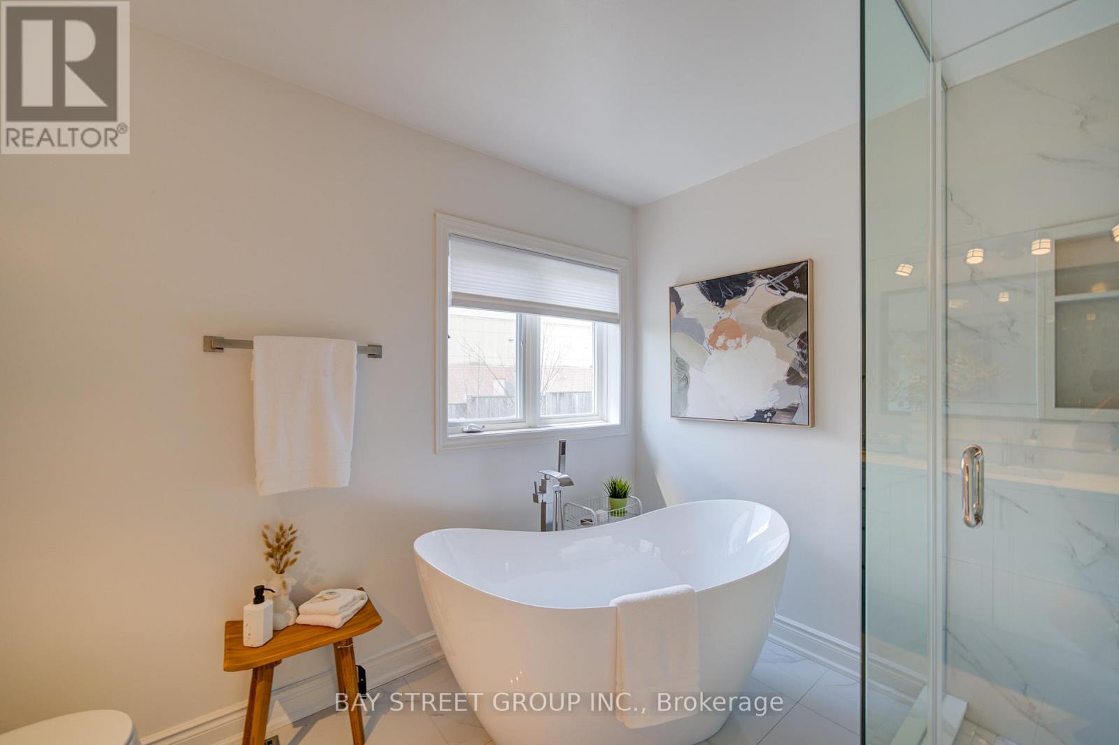 19 Fountain Court, Richmond Hill, Ontario  L4S 2K4 - Photo 26 - N13471928