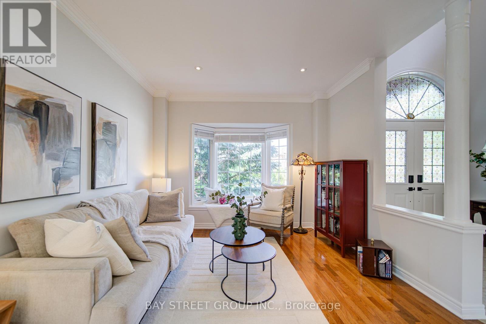 19 Fountain Court, Richmond Hill, Ontario  L4S 2K4 - Photo 4 - N13471928