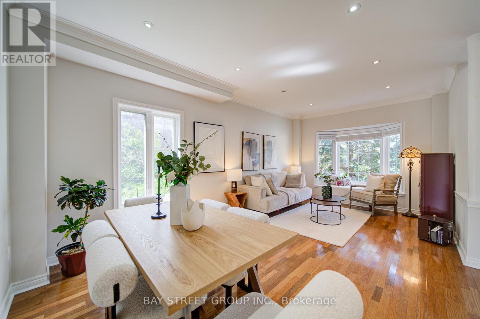 19 Fountain Court, Richmond Hill, Ontario  L4S 2K4 - Photo 8 - N13471928