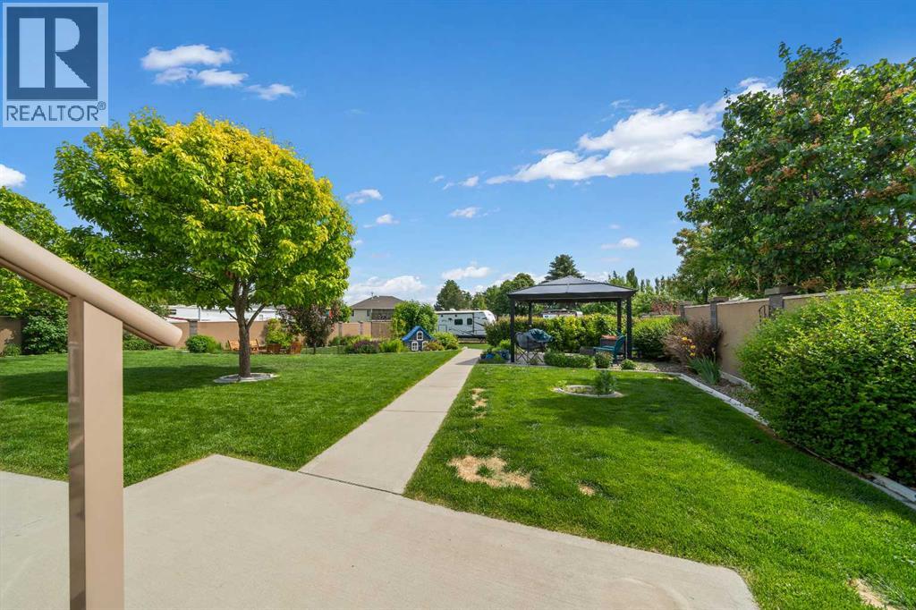 9 Cottonwood Close SW, Medicine Hat, Alberta  T1B 4R5 - Photo 43 - A2322505