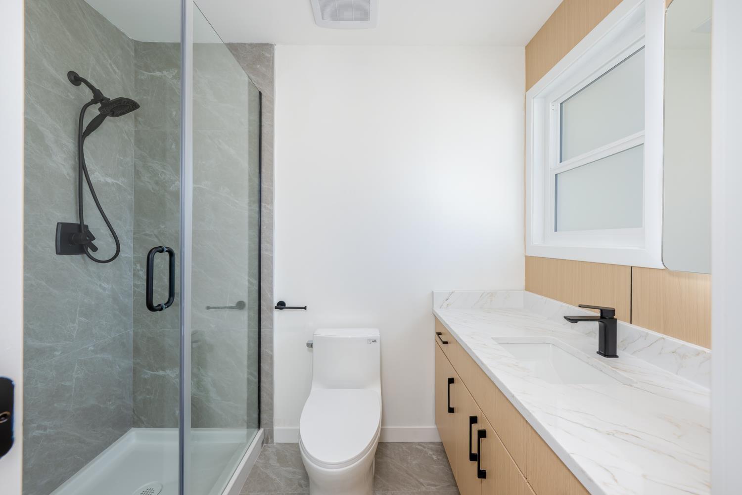 15092 19a Avenue, Surrey, British Columbia  V4A 7G8 - Photo 9 - R3136851