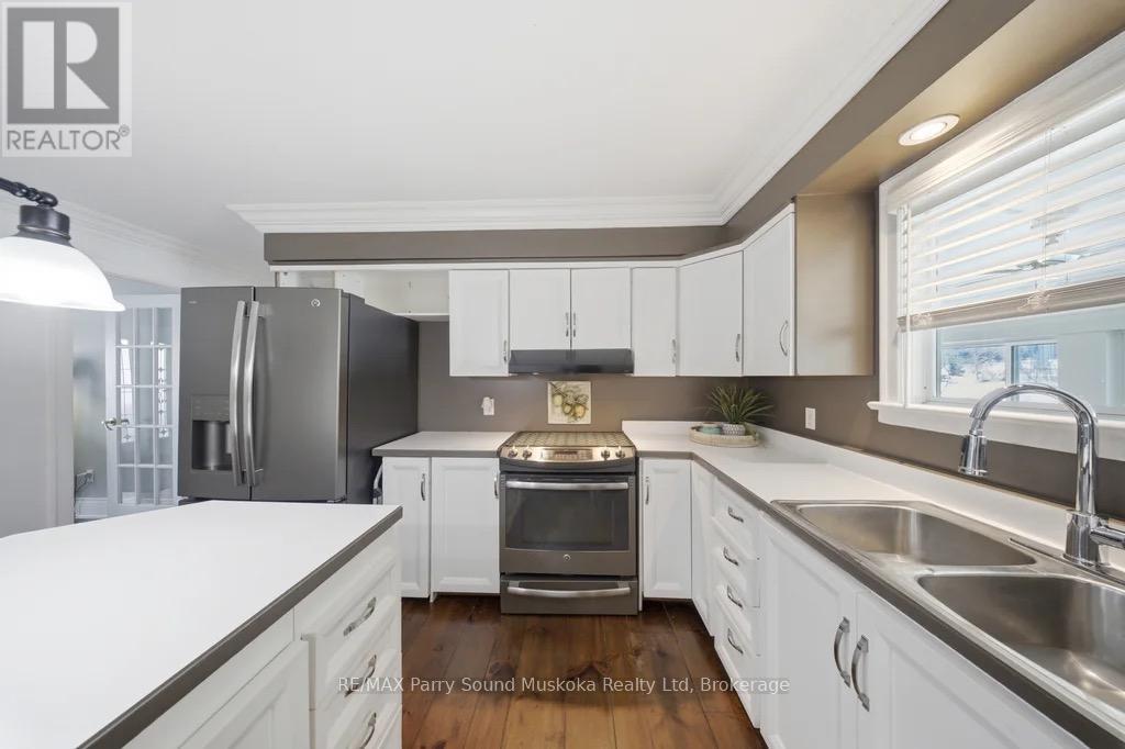 49 Maple Street, Seguin, Ontario  P0C 1J0 - Photo 11 - X12859382