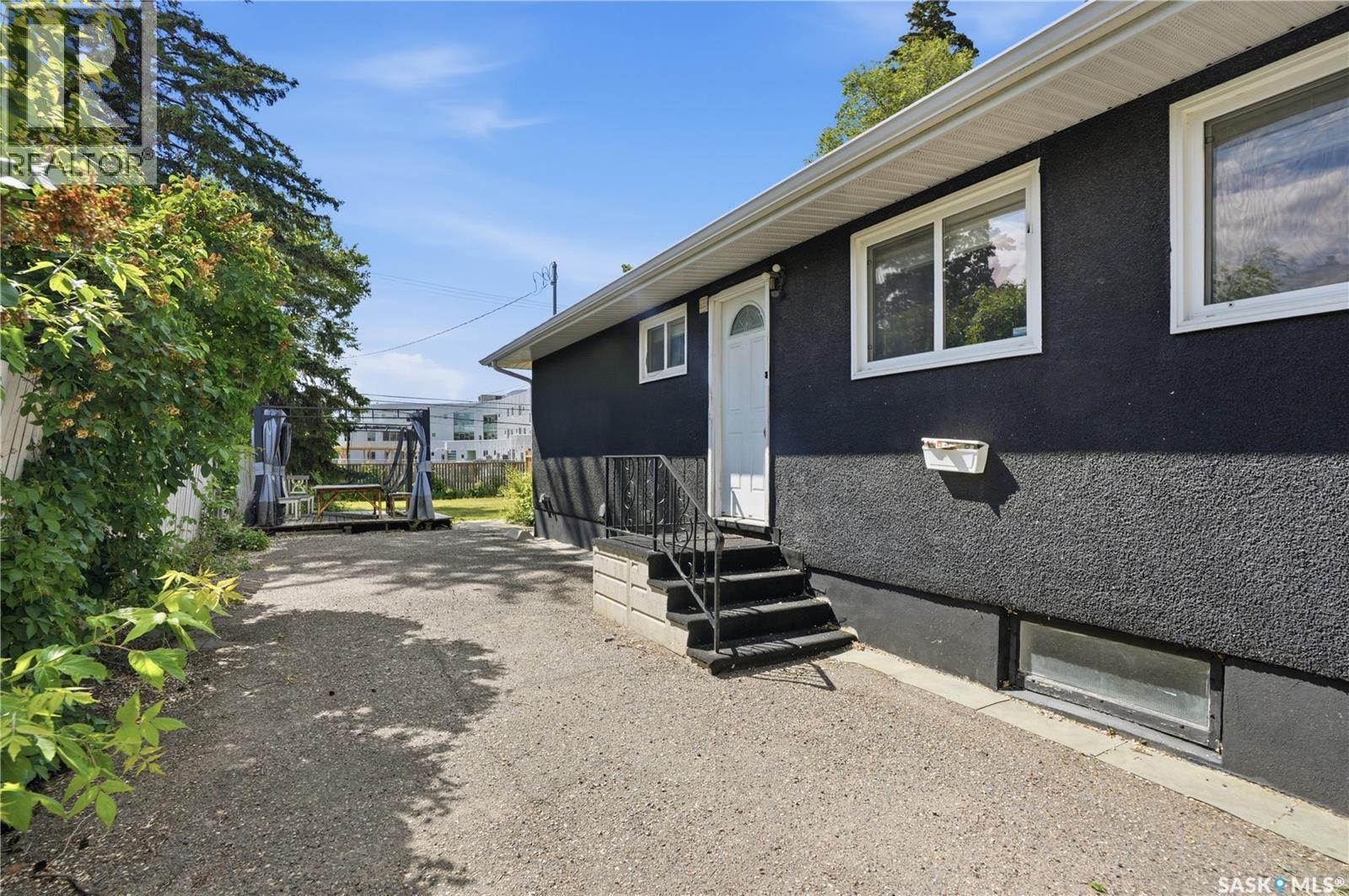 1308 Preston Avenue S, Saskatoon, Saskatchewan  S7H 2V4 - Photo 42 - SK040205