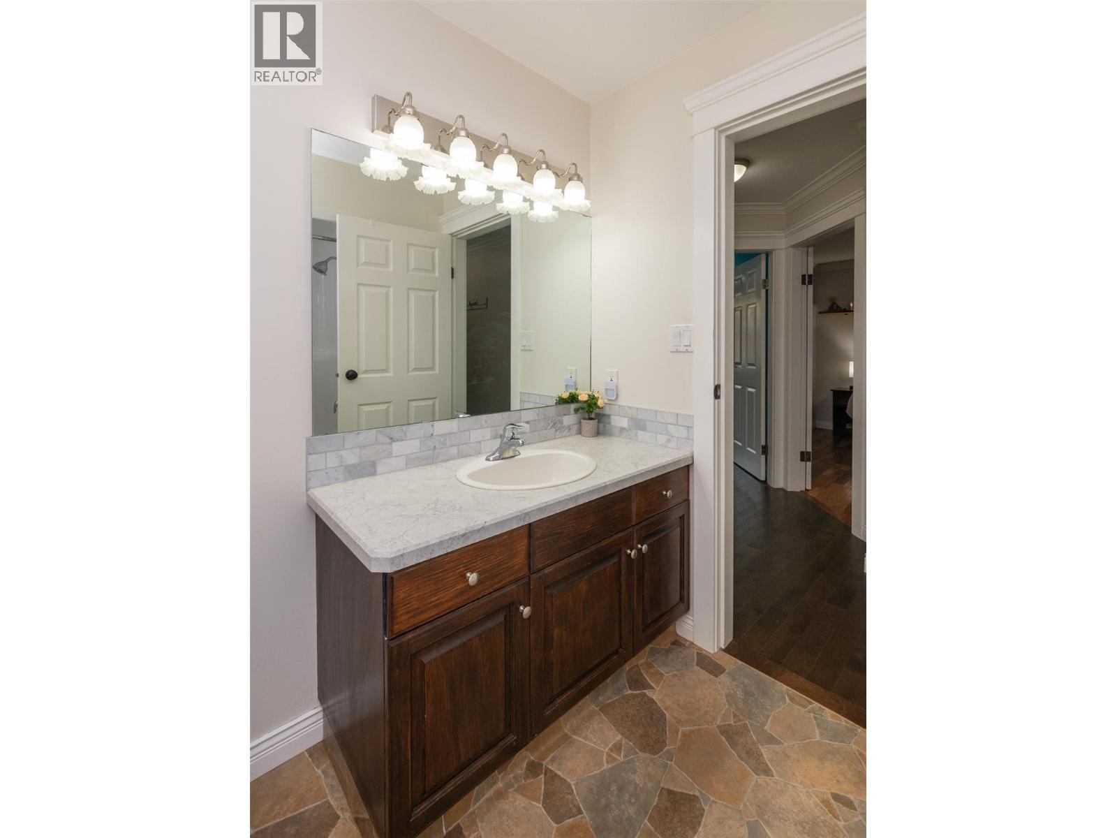 470 23 Street NE, Salmon Arm, British Columbia  V1E 1Y7 - Photo 45 - 10391409