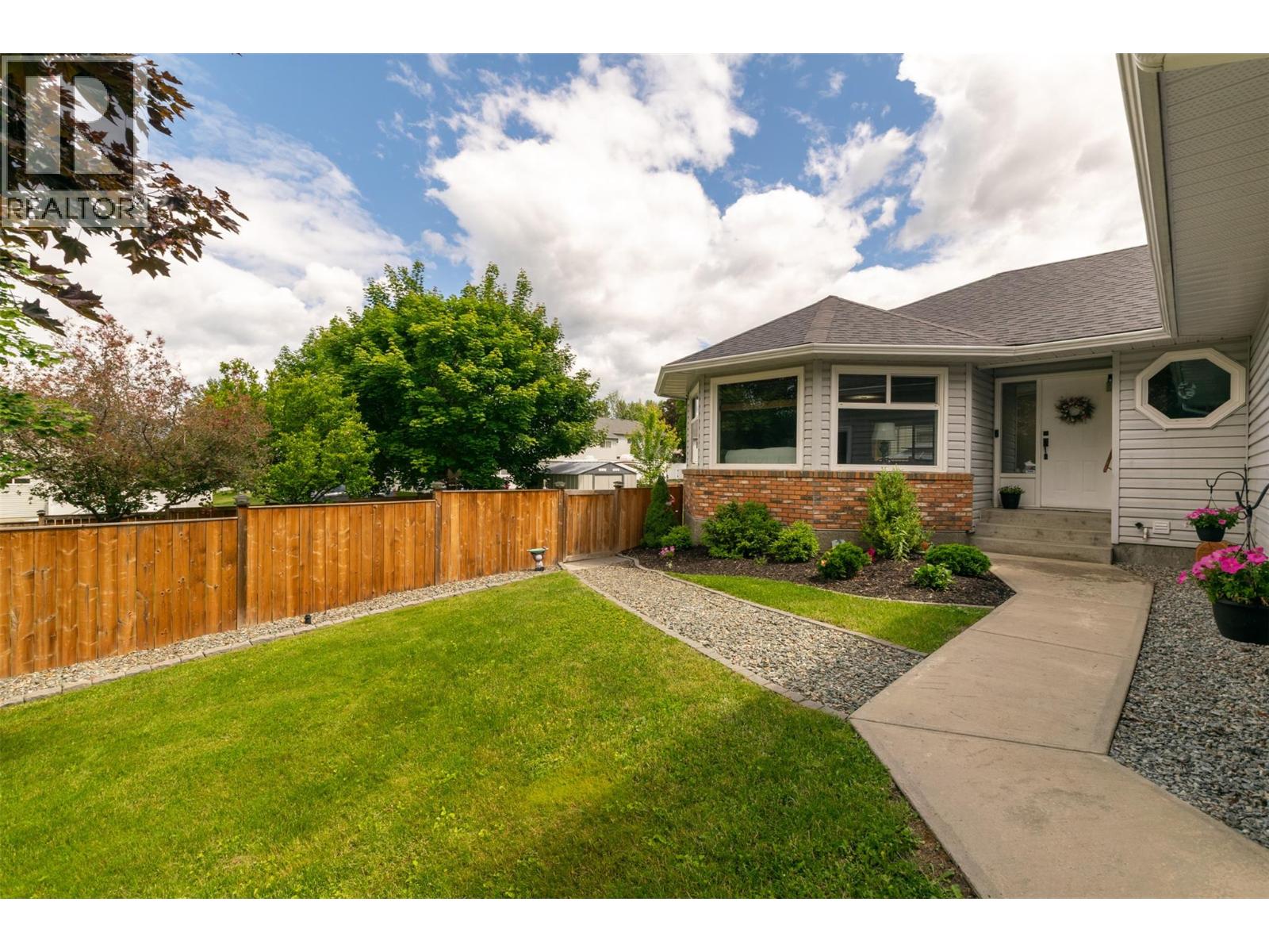 470 23 Street NE, Salmon Arm, British Columbia  V1E 1Y7 - Photo 64 - 10391409