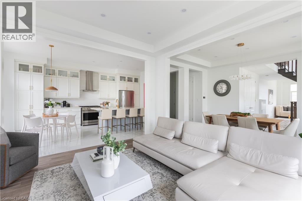 1388 Aymond Crescent, Oakville, Ontario  L6H 7W9 - Photo 11 - 40839866