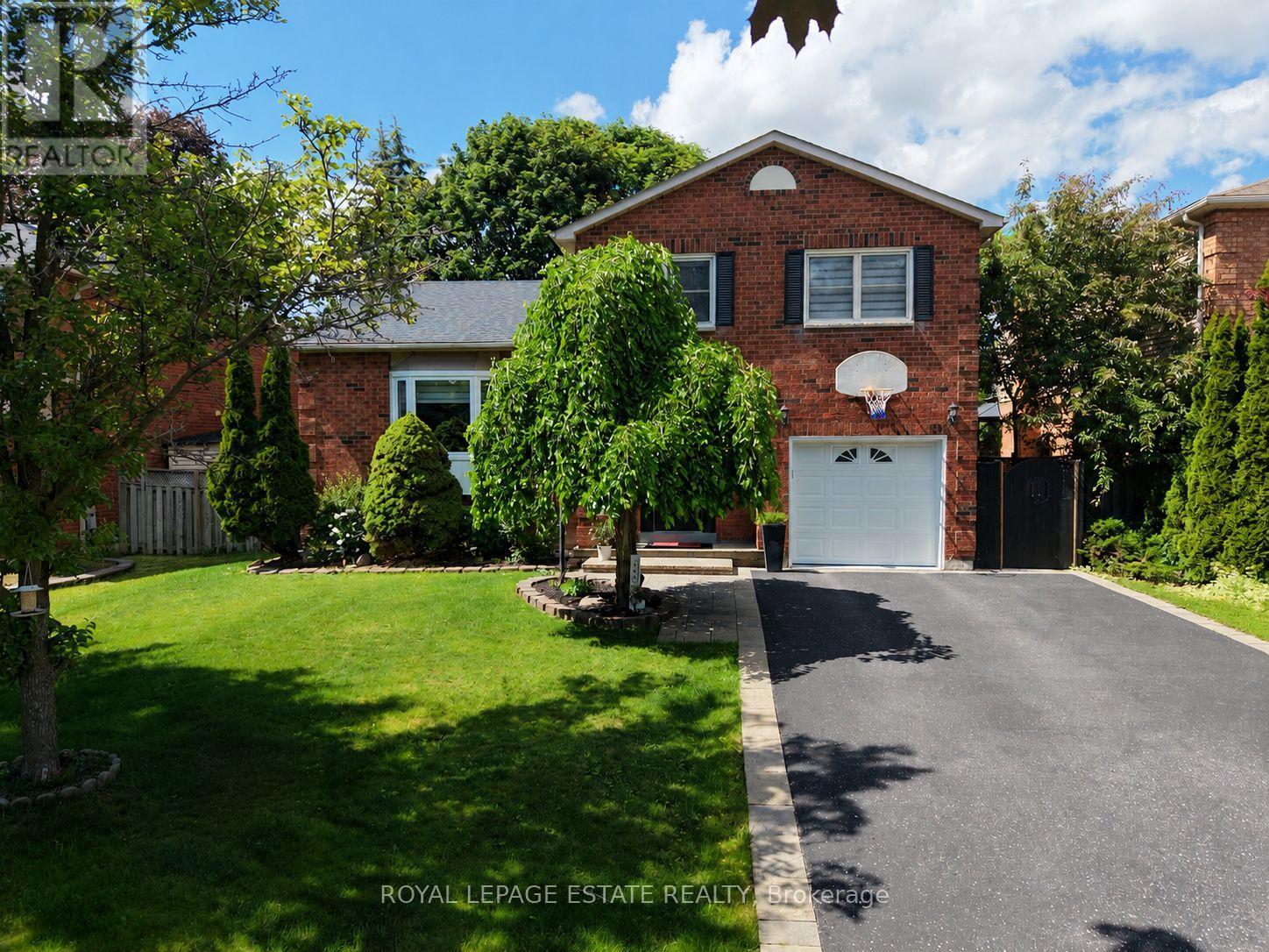 130 William Stephenson Drive, Whitby, Ontario  L1N 8V1 - Photo 5 - E13023296