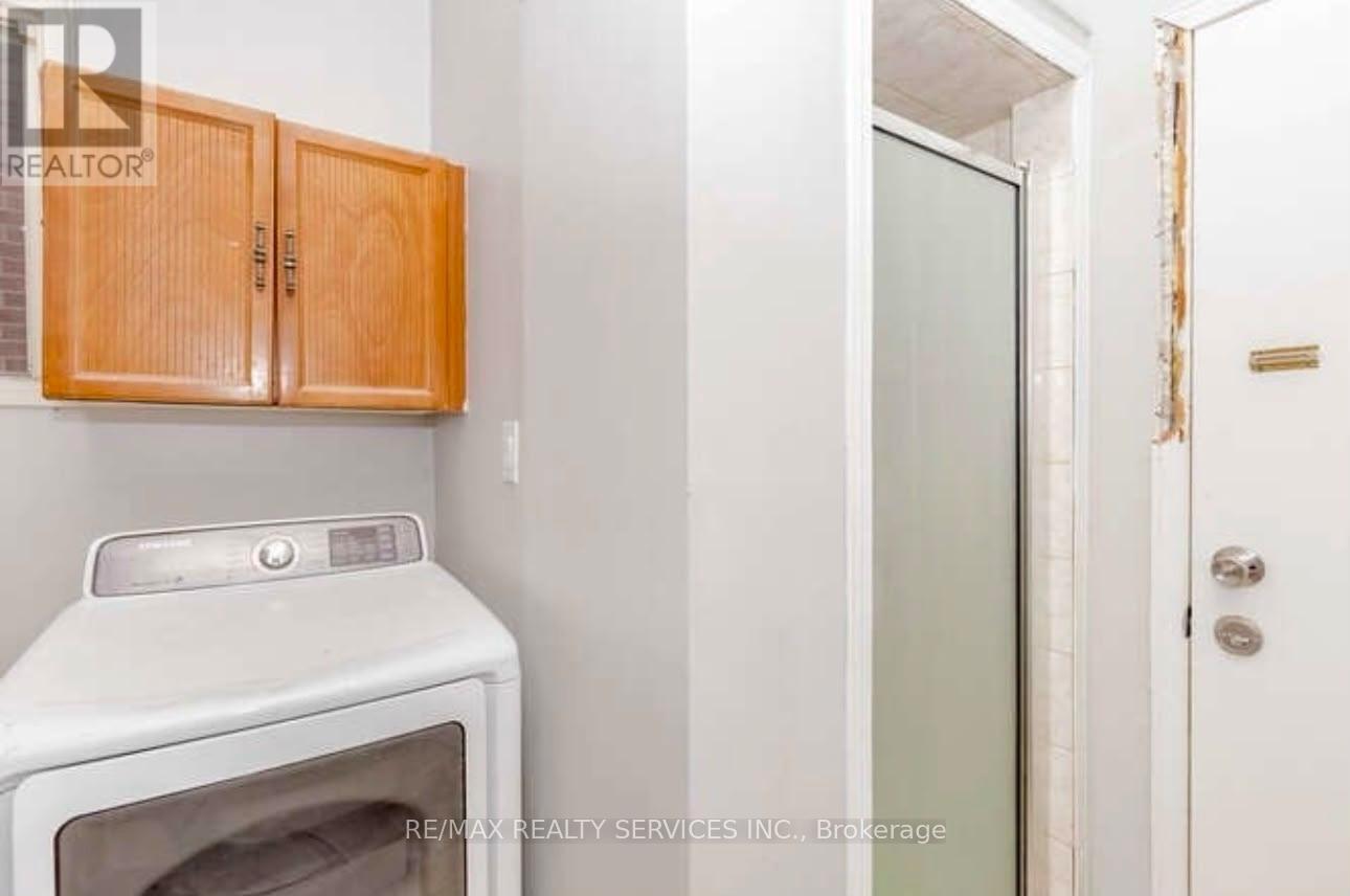 14 Conover Court, Brampton, Ontario  L6Y 3J5 - Photo 22 - W13469982