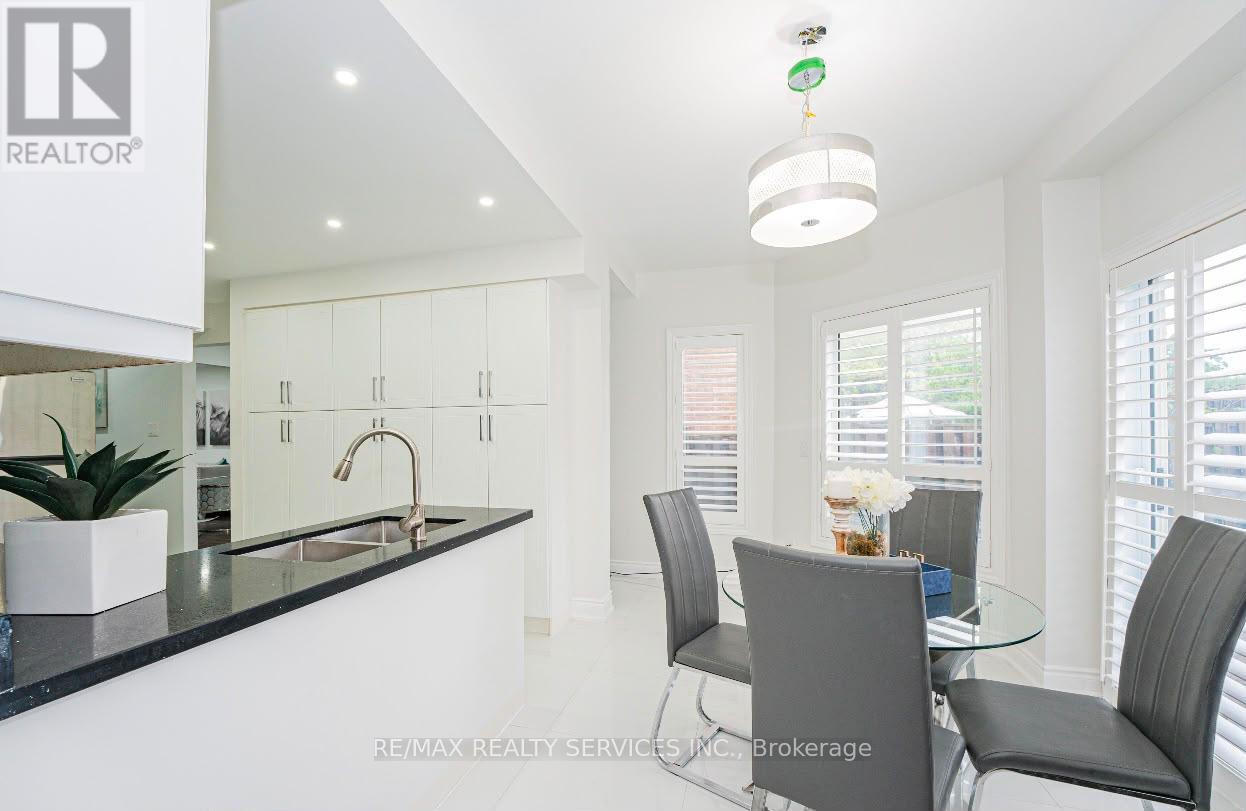 14 Conover Court, Brampton, Ontario  L6Y 3J5 - Photo 17 - W13469982