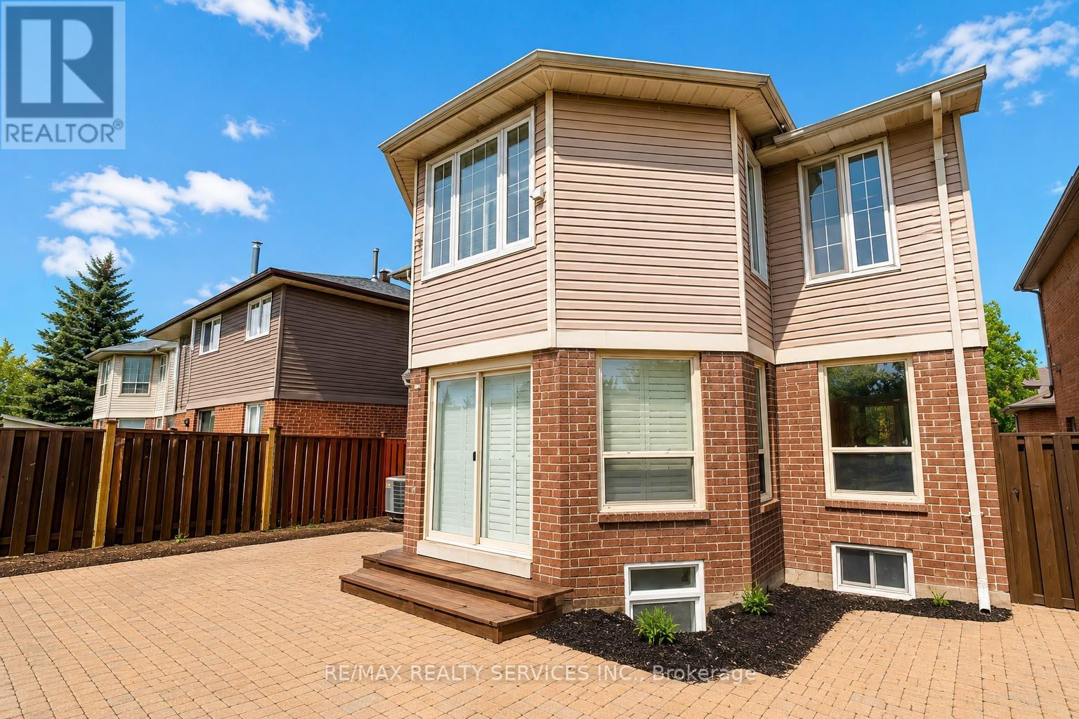 14 Conover Court, Brampton, Ontario  L6Y 3J5 - Photo 41 - W13469982