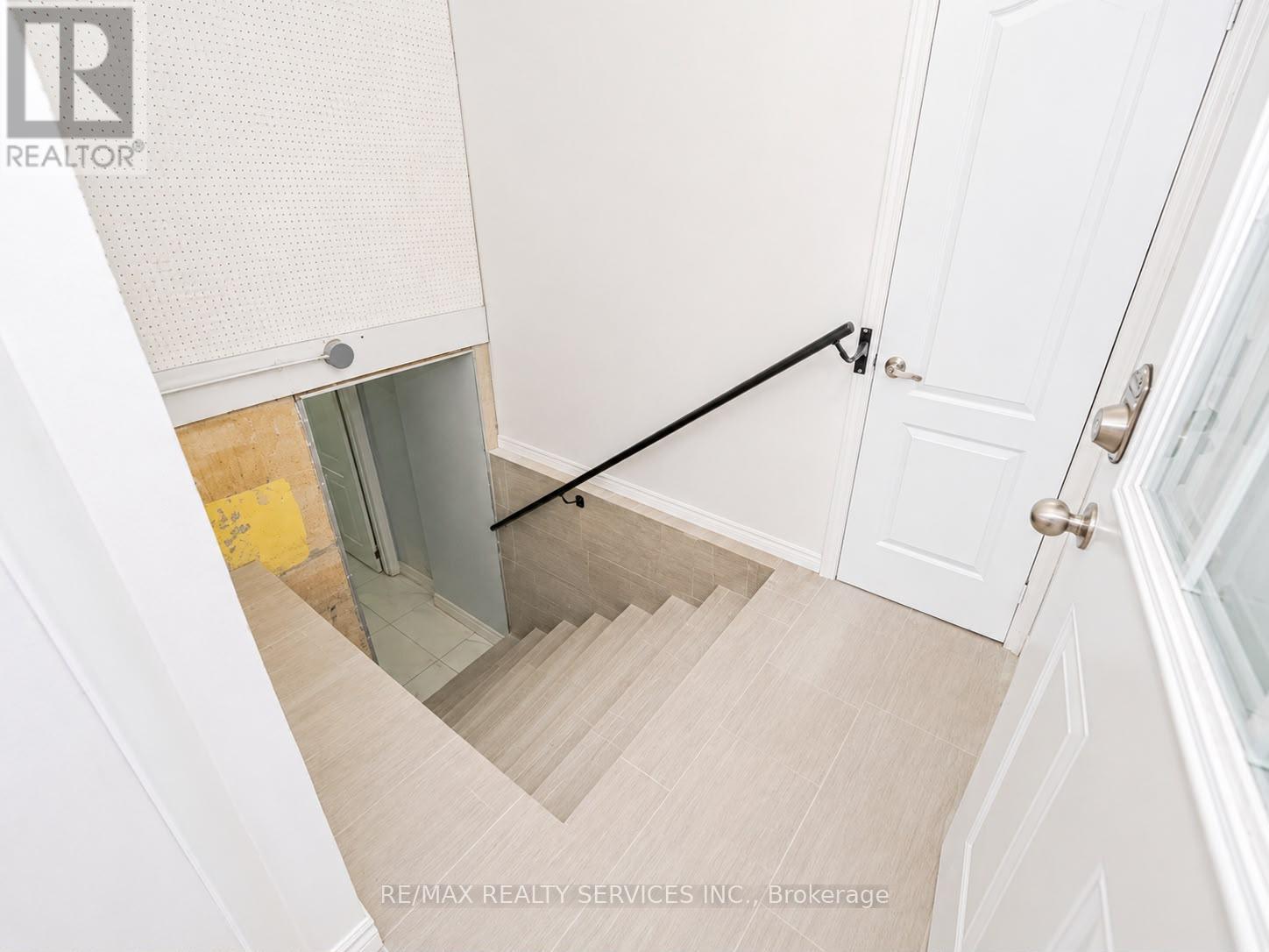 14 Conover Court, Brampton, Ontario  L6Y 3J5 - Photo 34 - W13469982