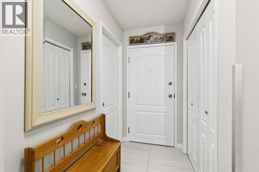 412, 30 Sierra Morena Mews SW, Calgary, Alberta  T3H 3K7 - Photo 3 - A2322417