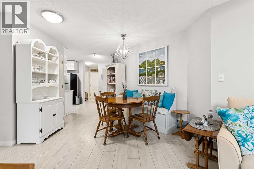 412, 30 Sierra Morena Mews SW, Calgary, Alberta  T3H 3K7 - Photo 11 - A2322417
