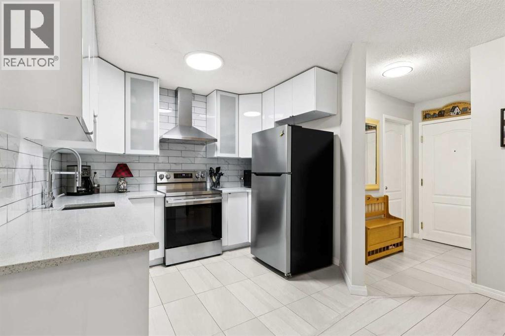 412, 30 Sierra Morena Mews SW, Calgary, Alberta  T3H 3K7 - Photo 5 - A2322417