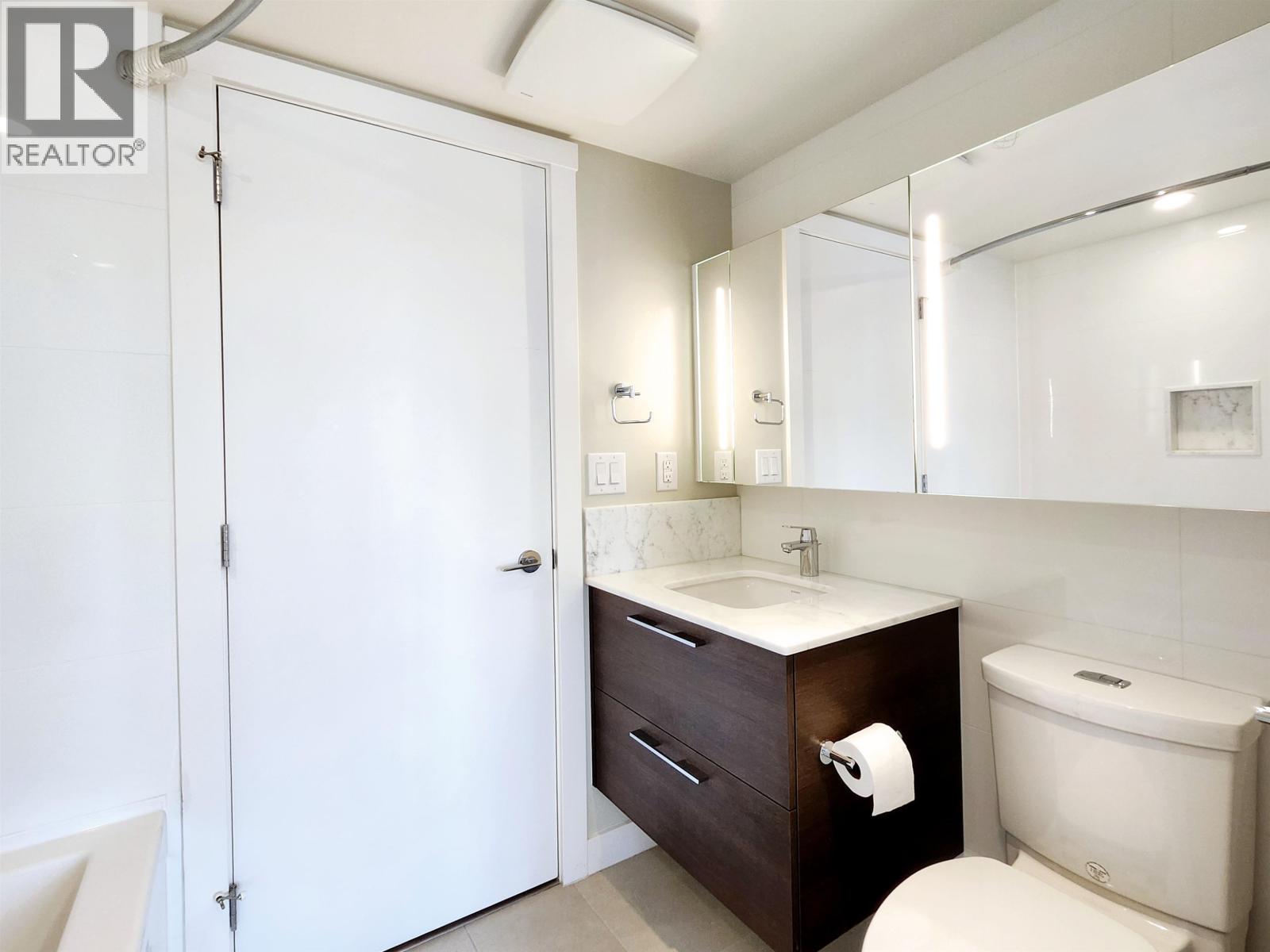 301 570 Emerson, Coquitlam, British Columbia  V3J 0G3 - Photo 10 - R3138164