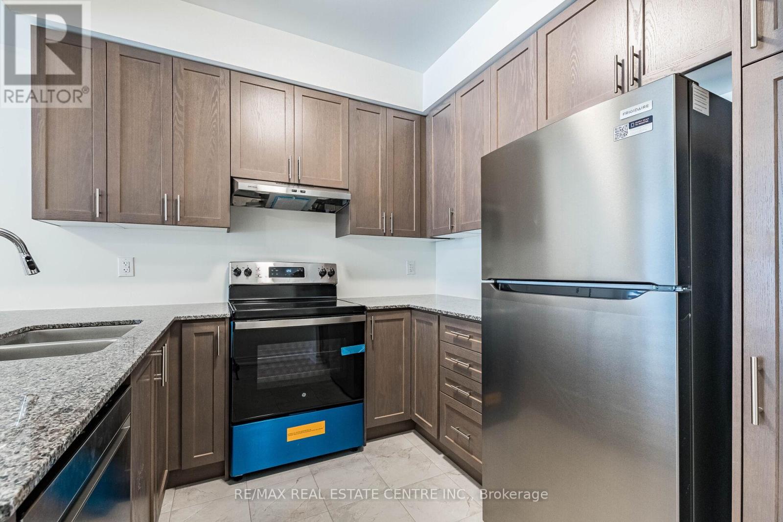 51 Thornbird Crescent, Brampton, Ontario  L7A 0B8 - Photo 12 - W13220730