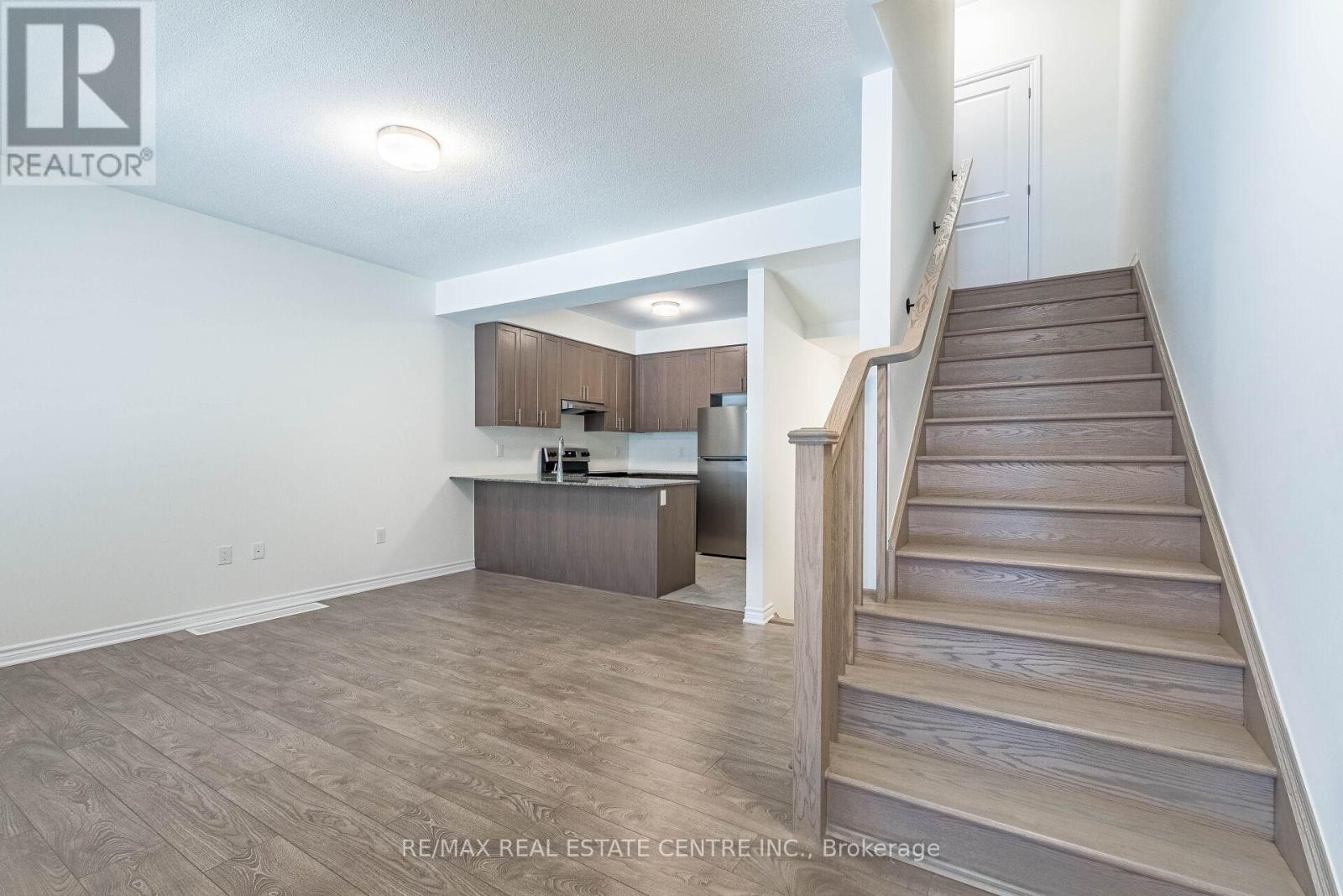 51 Thornbird Crescent, Brampton, Ontario  L7A 0B8 - Photo 6 - W13220730