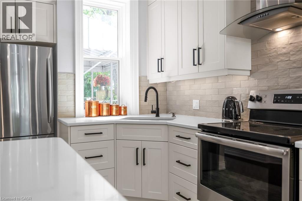 7 Richmond Street, Hamilton, Ontario  L8P 4J3 - Photo 7 - 40840045