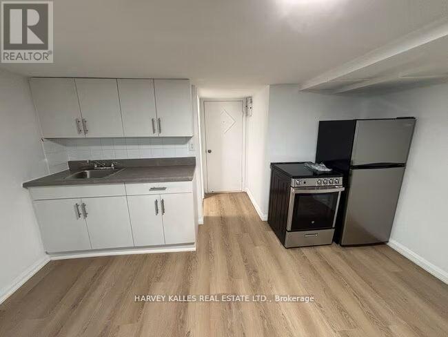 3 - 1215 Bathurst Street, Toronto, Ontario M5R 3H3 - Photo 3 - C13472136