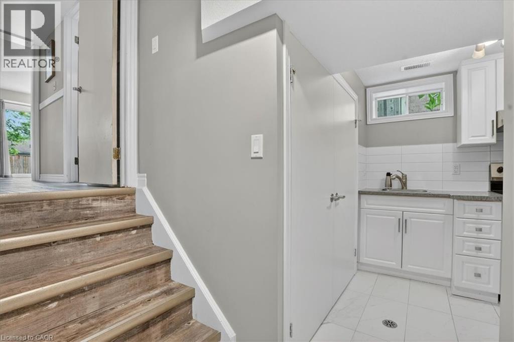 131 Carlyle Drive, Kitchener, Ontario  N2P 1V9 - Photo 37 - 40820192