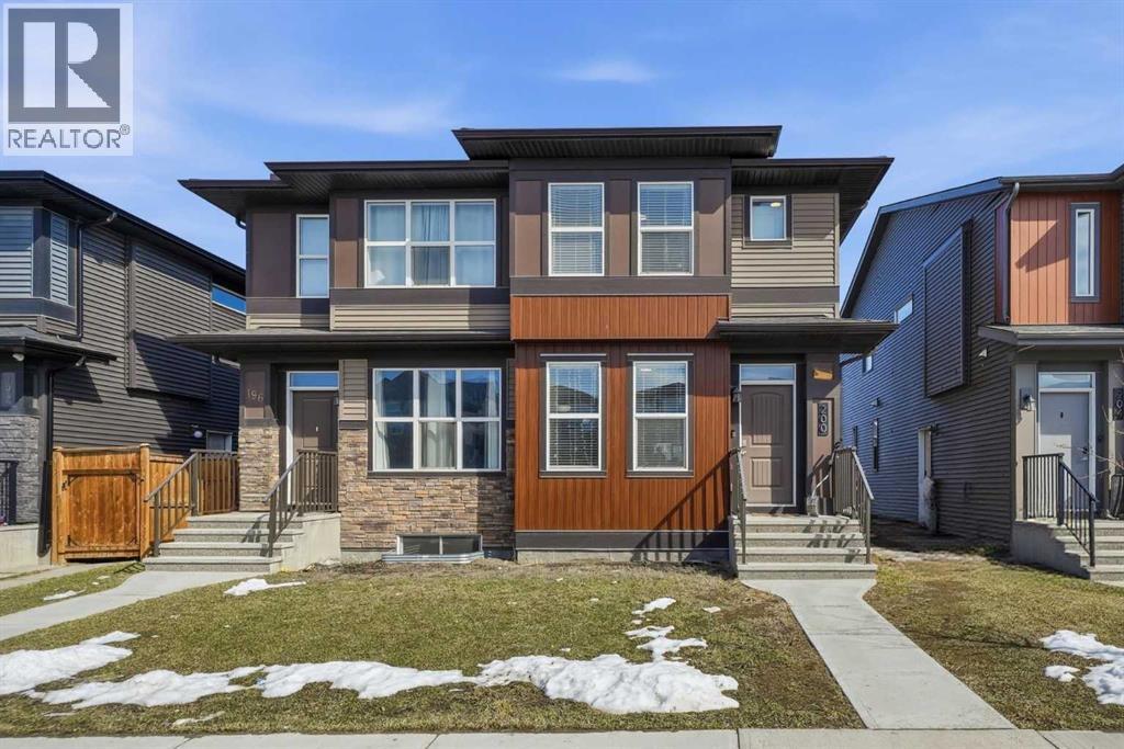 200 Corner Meadows Way NE, Calgary, Alberta