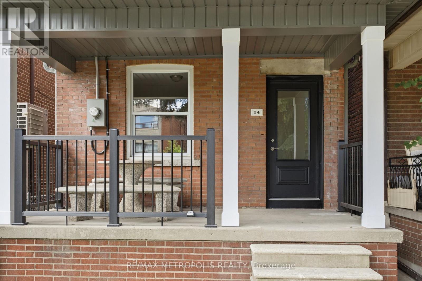 14 Mcroberts Avenue, Toronto, Ontario  M6E 4P4 - Photo 2 - W13472138