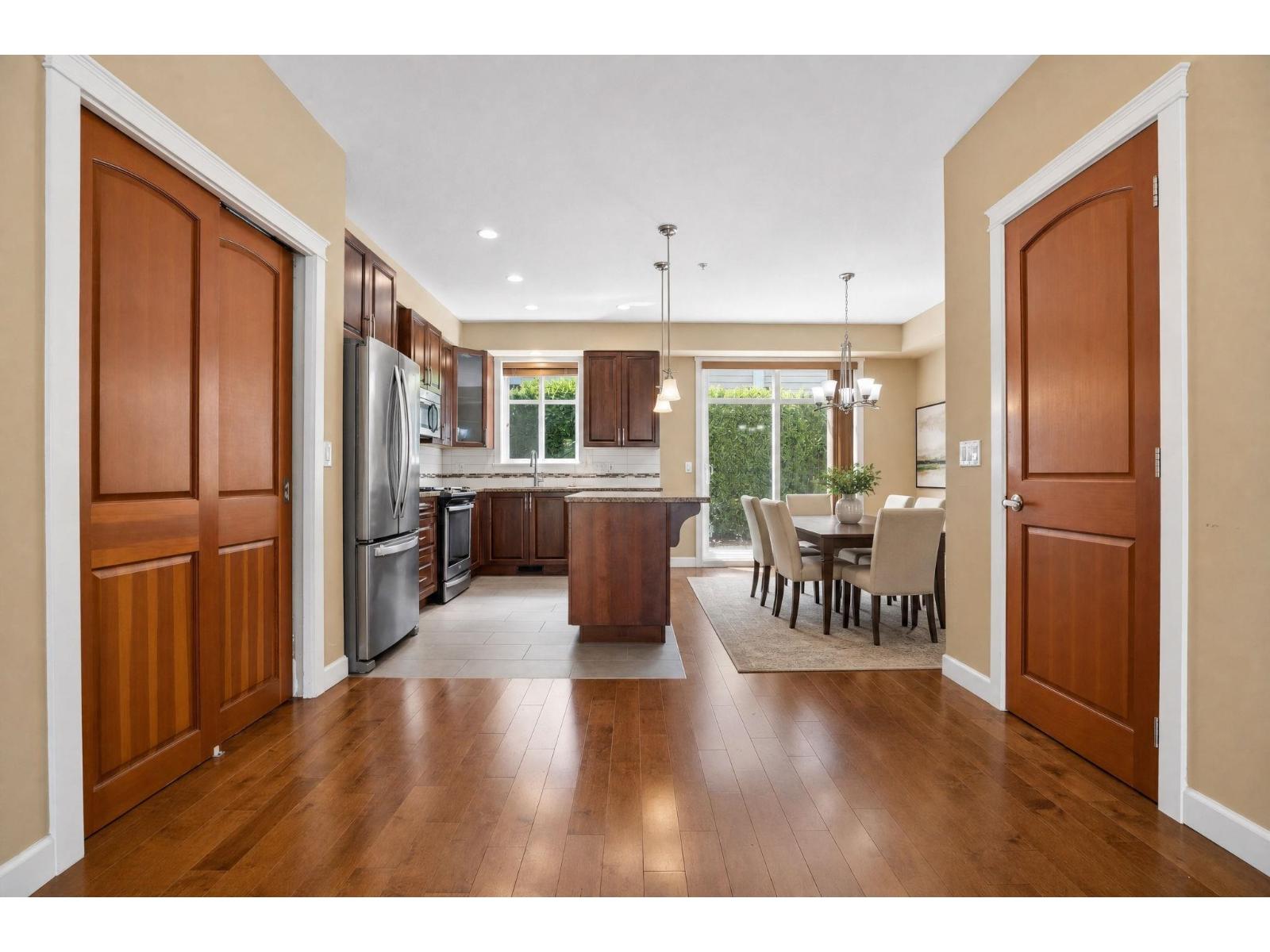 132 20738 84 Avenue, Langley, British Columbia  V2Y 0J6 - Photo 4 - R3137905