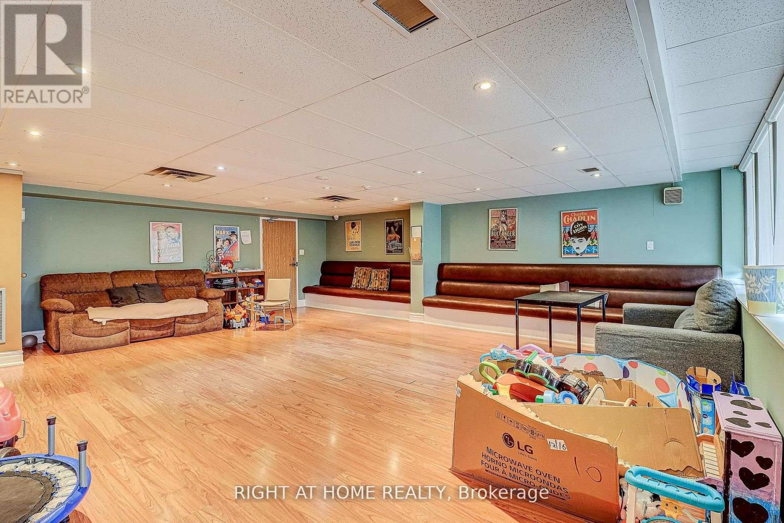 605 - 757 Victoria Park Avenue, Toronto, Ontario  M4C 5N8 - Photo 25 - E13464692