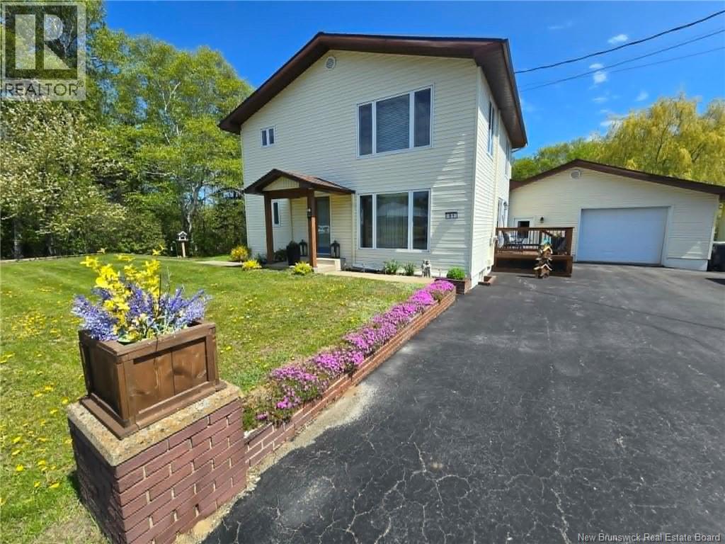 81 Principale, Pointe-Verte, New Brunswick  E8J 2W2 - Photo 2 - NB137235