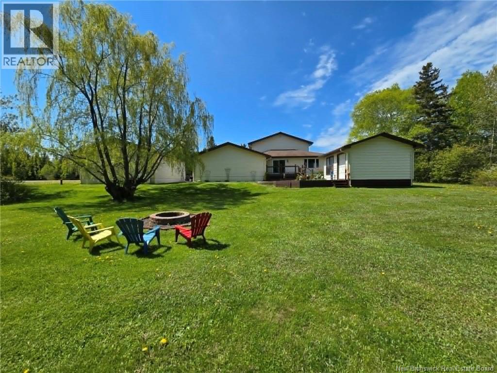 81 Principale, Pointe-Verte, New Brunswick  E8J 2W2 - Photo 11 - NB137235