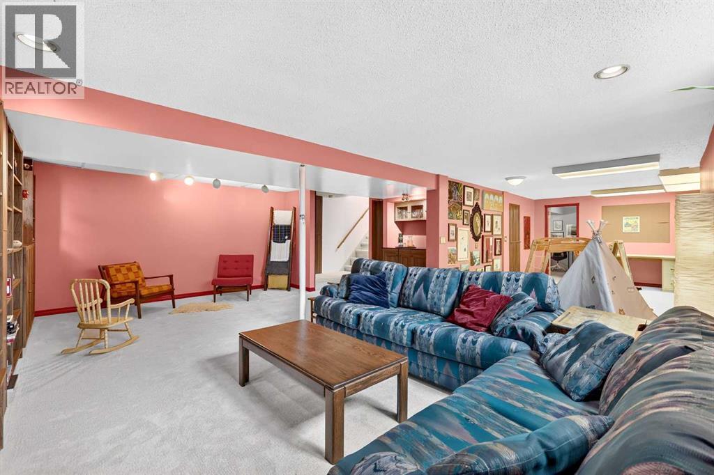 4911 43 Street SW, Calgary, Alberta  T3E 3R2 - Photo 30 - A2322262