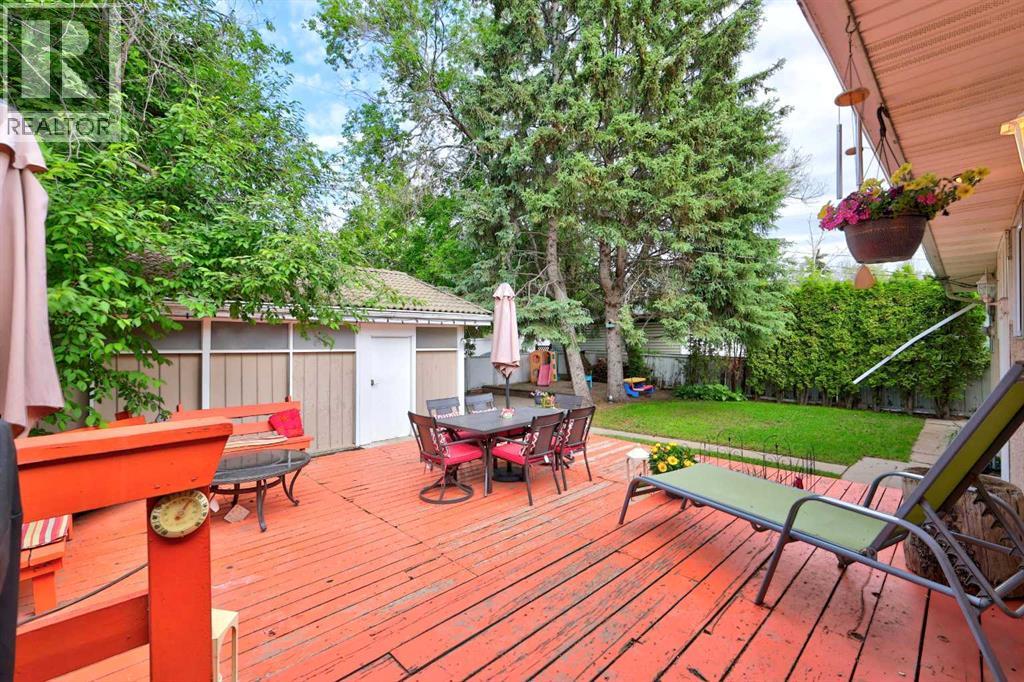 4911 43 Street SW, Calgary, Alberta  T3E 3R2 - Photo 45 - A2322262