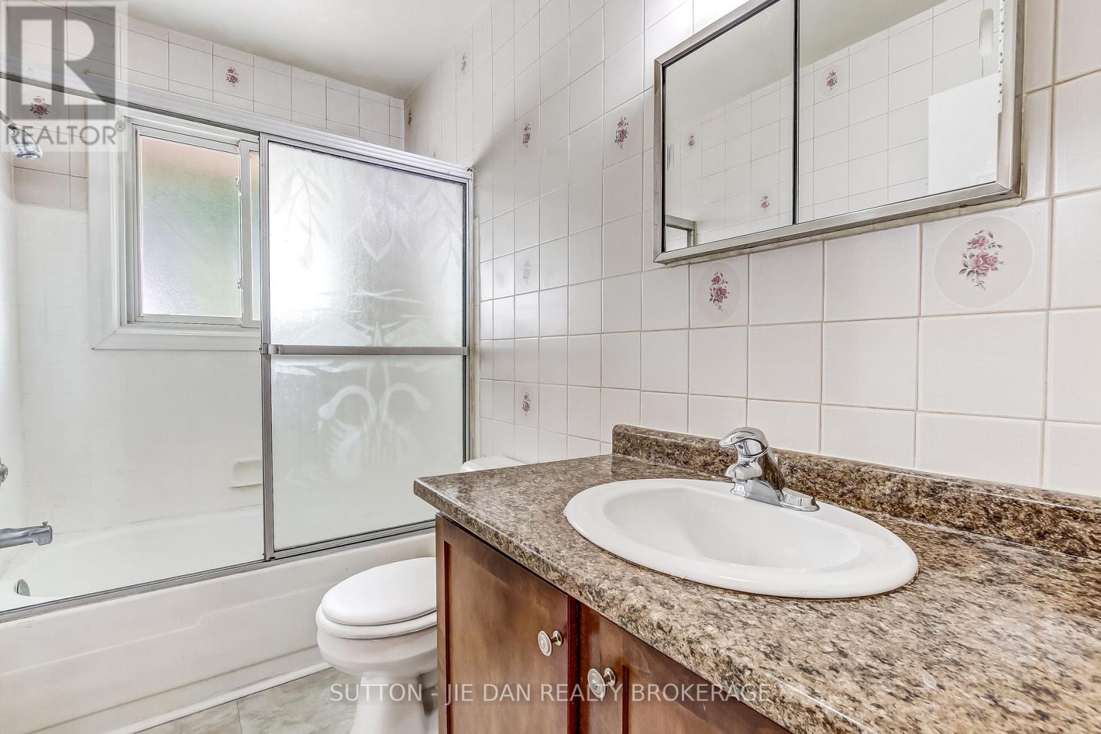 7 Baffin Place, London East, Ontario  N5V 1E8 - Photo 11 - X13472172