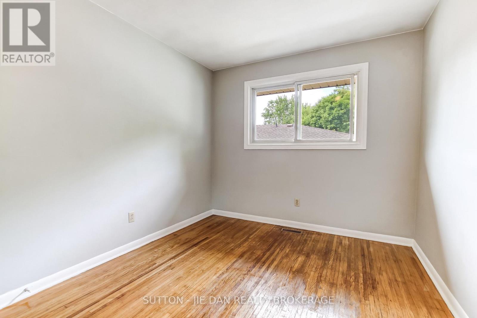 7 Baffin Place, London East, Ontario  N5V 1E8 - Photo 12 - X13472172