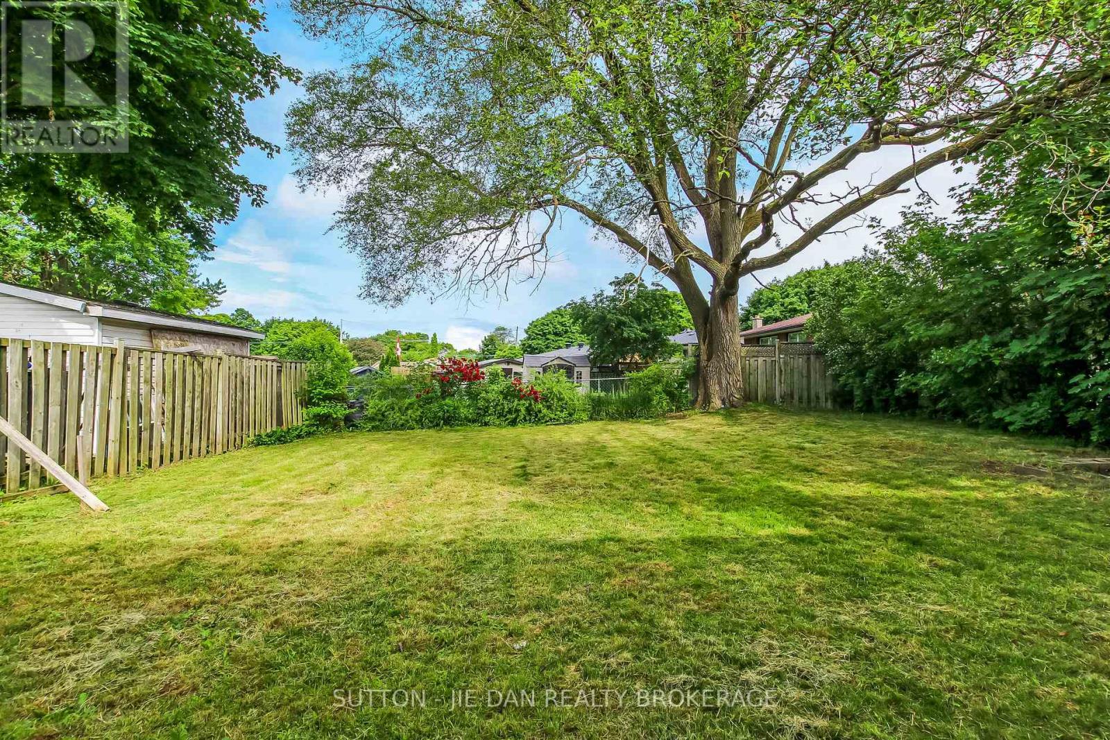 7 Baffin Place, London East, Ontario  N5V 1E8 - Photo 17 - X13472172