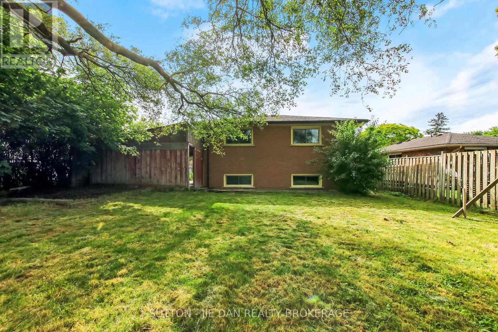 7 Baffin Place, London East, Ontario  N5V 1E8 - Photo 18 - X13472172