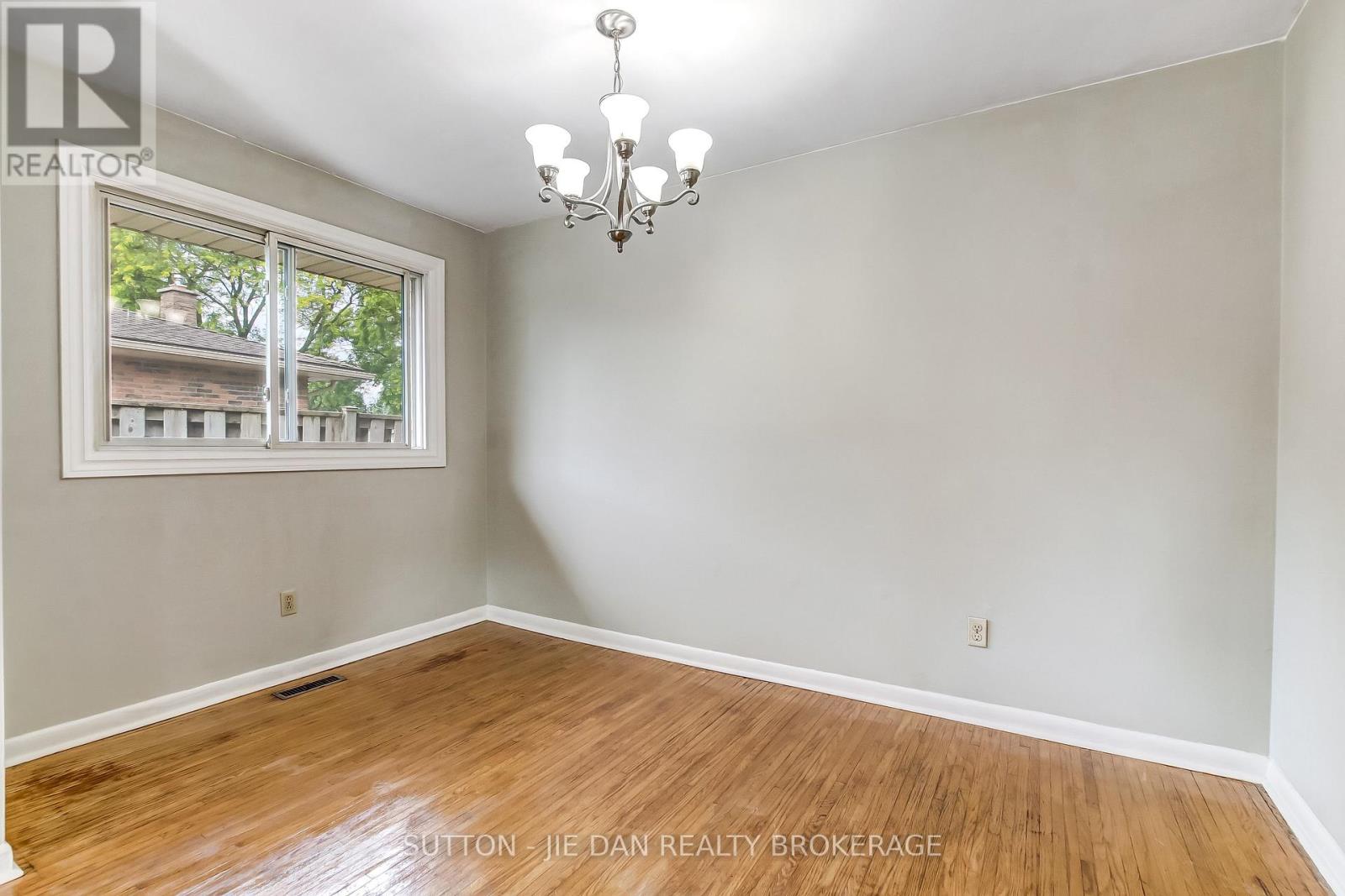 7 Baffin Place, London East, Ontario  N5V 1E8 - Photo 9 - X13472172
