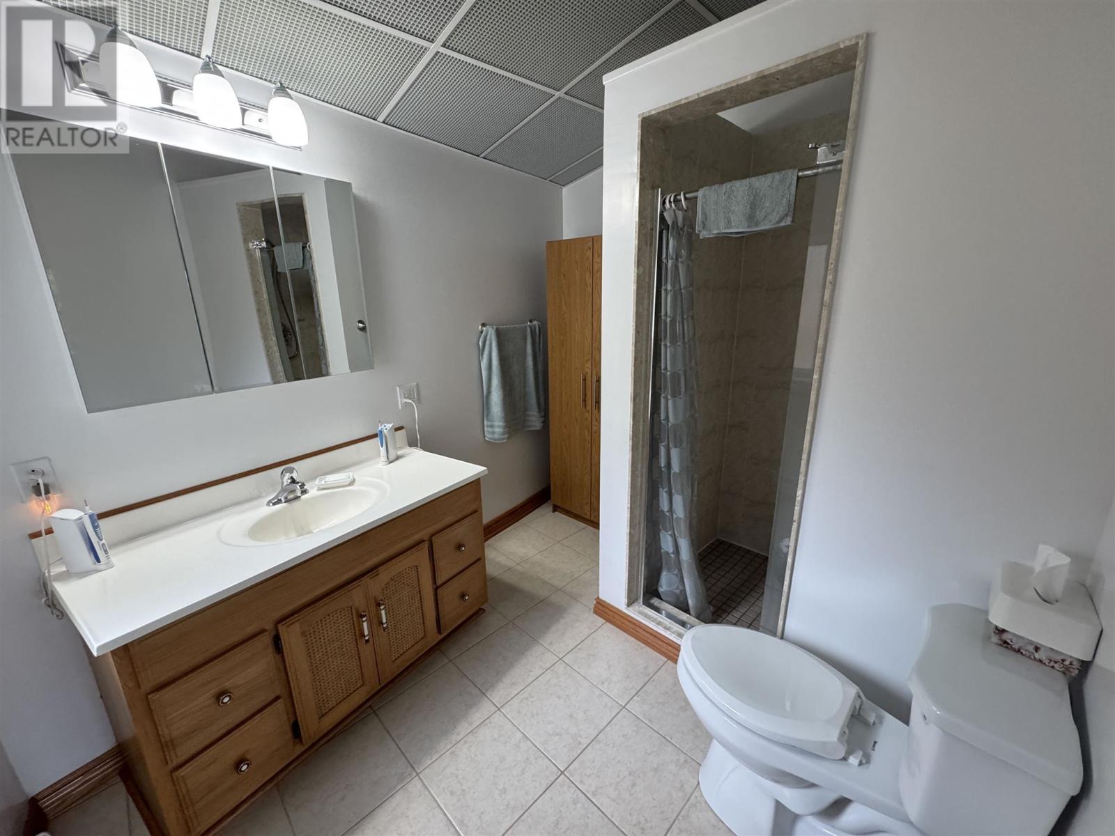 8 Hemlock Pl, Elliot Lake, Ontario  P5A 2H7 - Photo 13 - SM261434