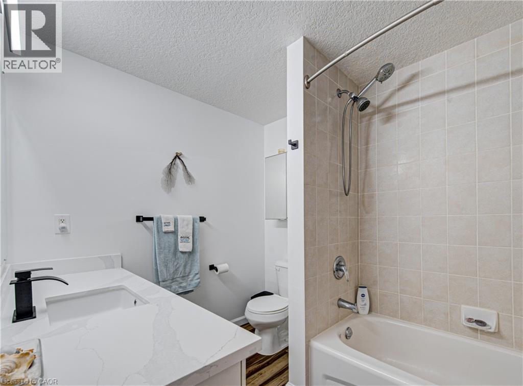 533 Activa Avenue, Kitchener, Ontario  N2E 4C2 - Photo 28 - 40836491