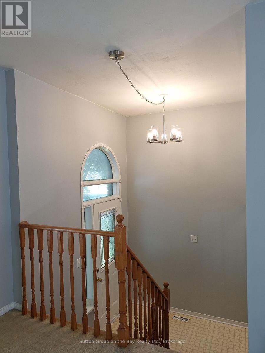 67 Fernbrook Drive, Wasaga Beach, Ontario  L9Z 1G4 - Photo 12 - S13472204